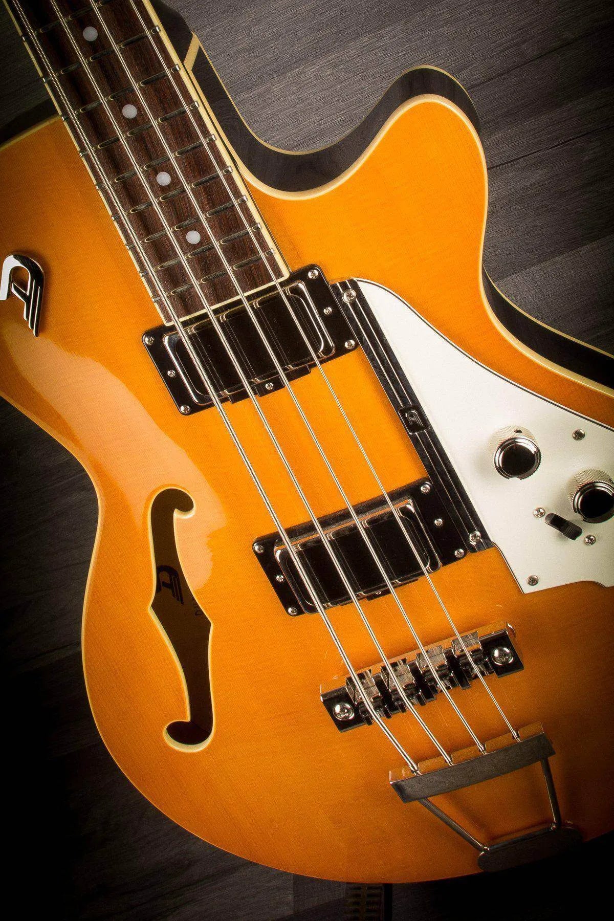 Duesenberg Starplayer Bass Guitar - Trans-Orange (Incl. Hard Case)