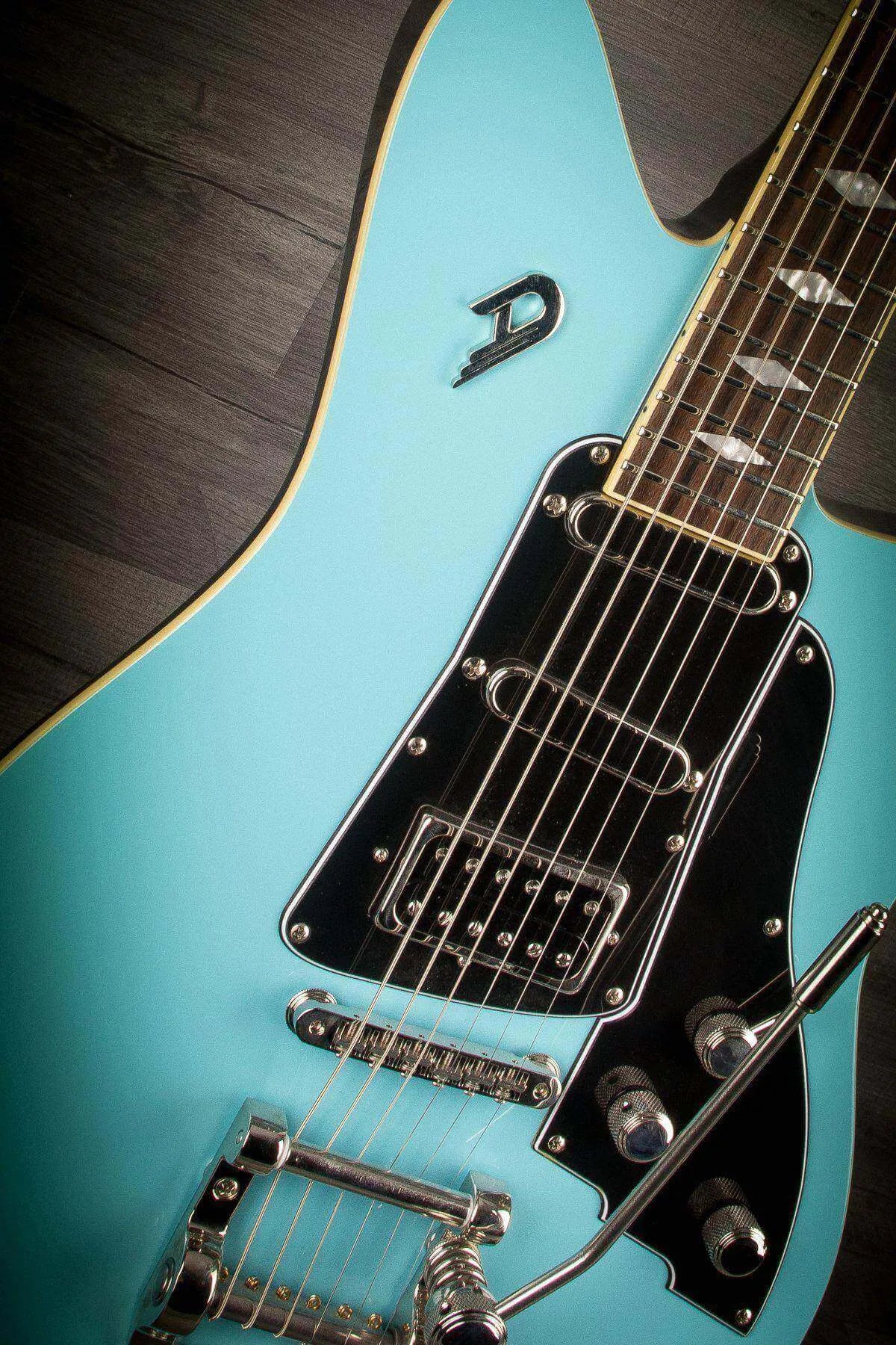 Duesenberg Paloma Narvik Electric Guitar (Includes Hard Case)