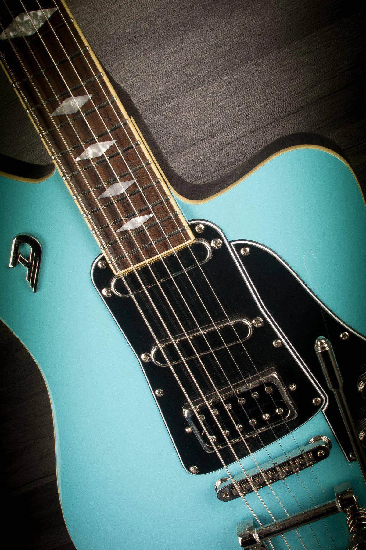 Duesenberg Paloma Narvik Electric Guitar (Includes Hard Case)
