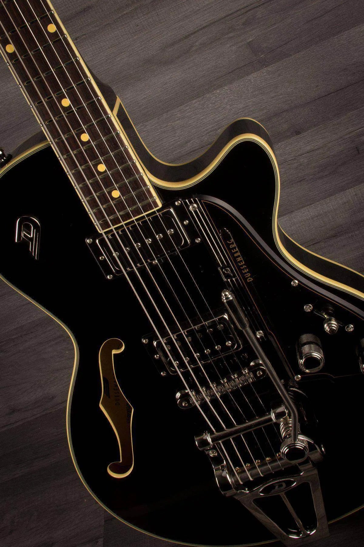 Duesenberg Starplayer III Electric Guitar - Black (With Hard Case)
