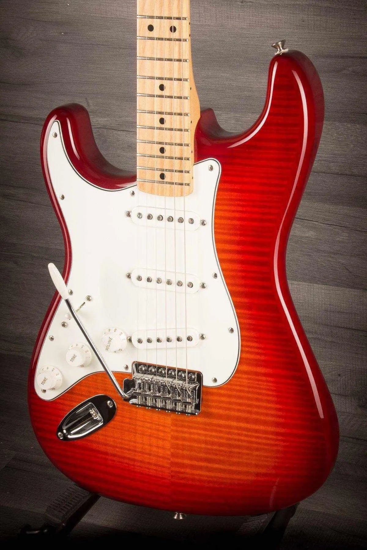 Fender Plus Top Stratocaster Left Hand