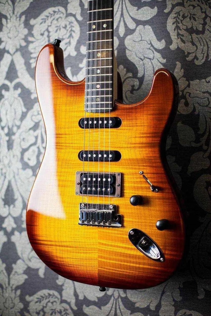 USED - Fender 2007 American Fmt Deluxe Stratocaster