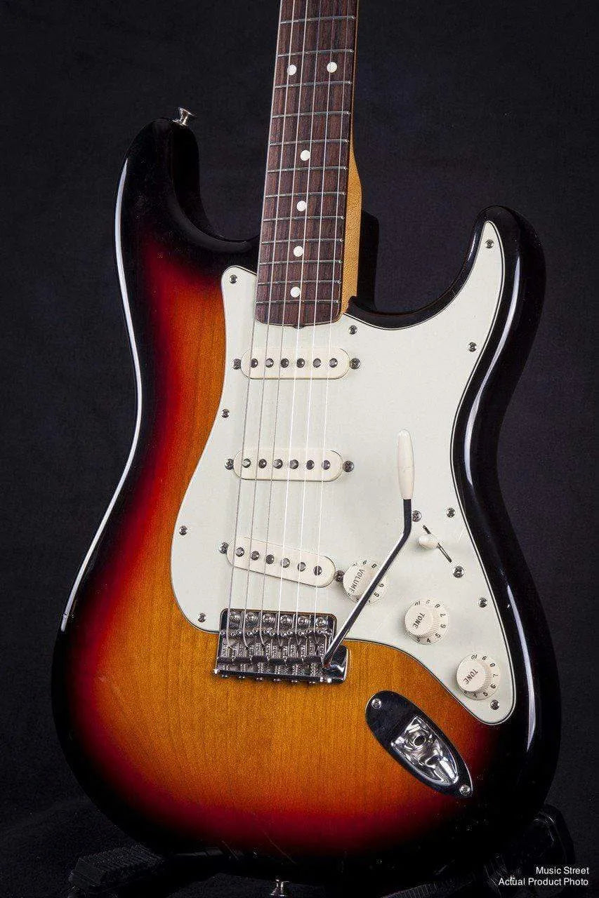 USED - Fender '62 Reissue Stratocaster Sunburst