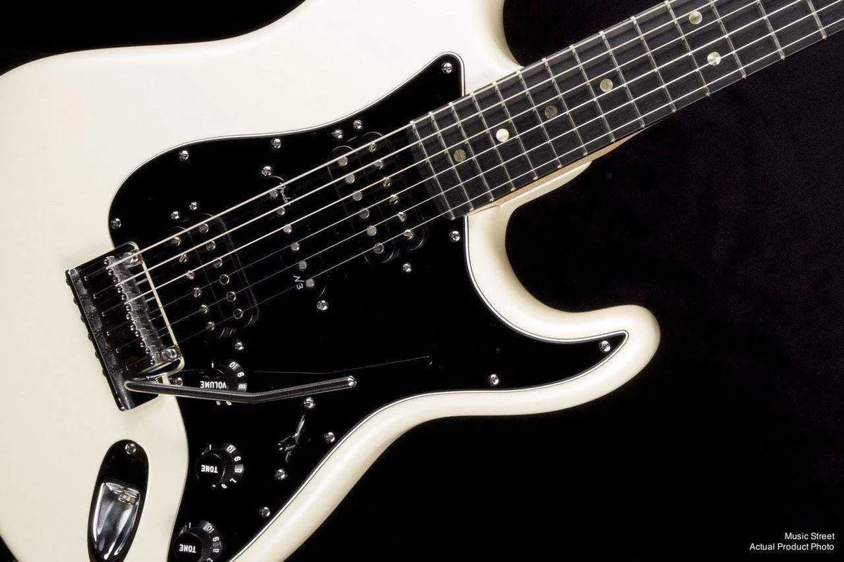 USED - Fender American Deluxe Stratocaster Hsh (Olympic Pearl, Ebony Fingerboard)