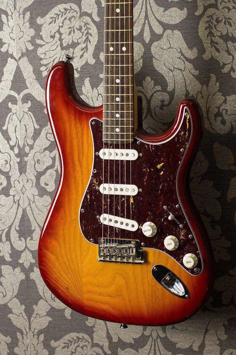 USED - Fender American Standard Stratocaster, Sienna Sunburst - 2007
