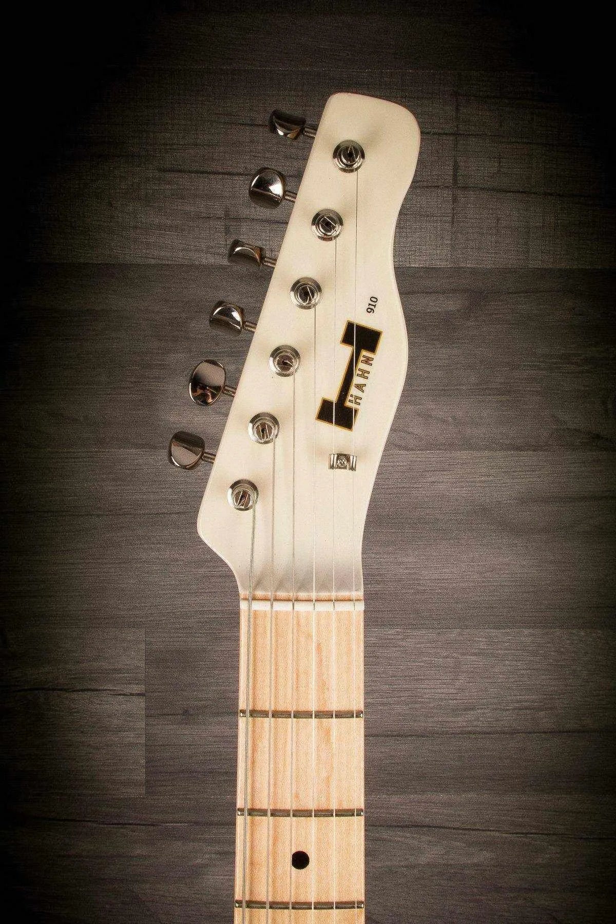 Hahn Model 910 Vintage White
