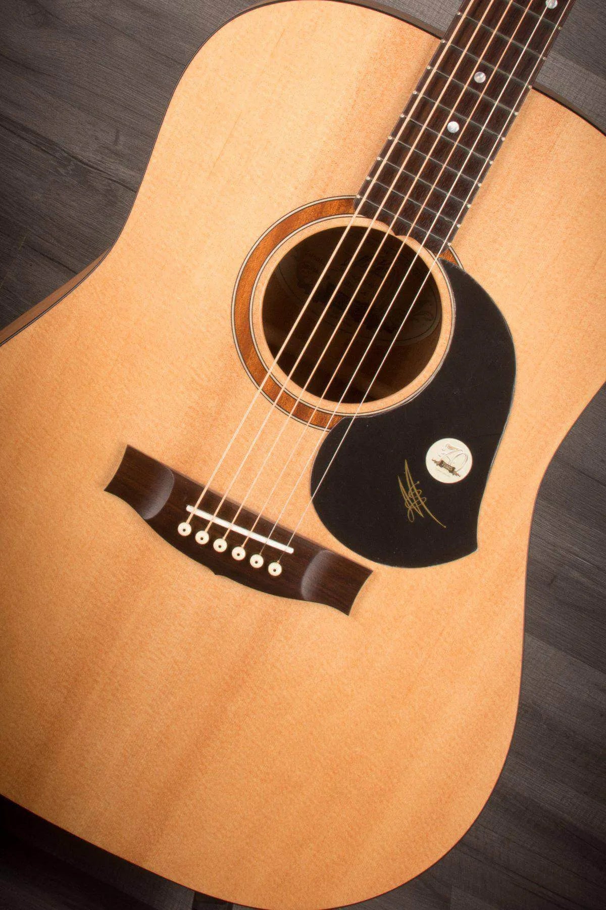 Maton S60