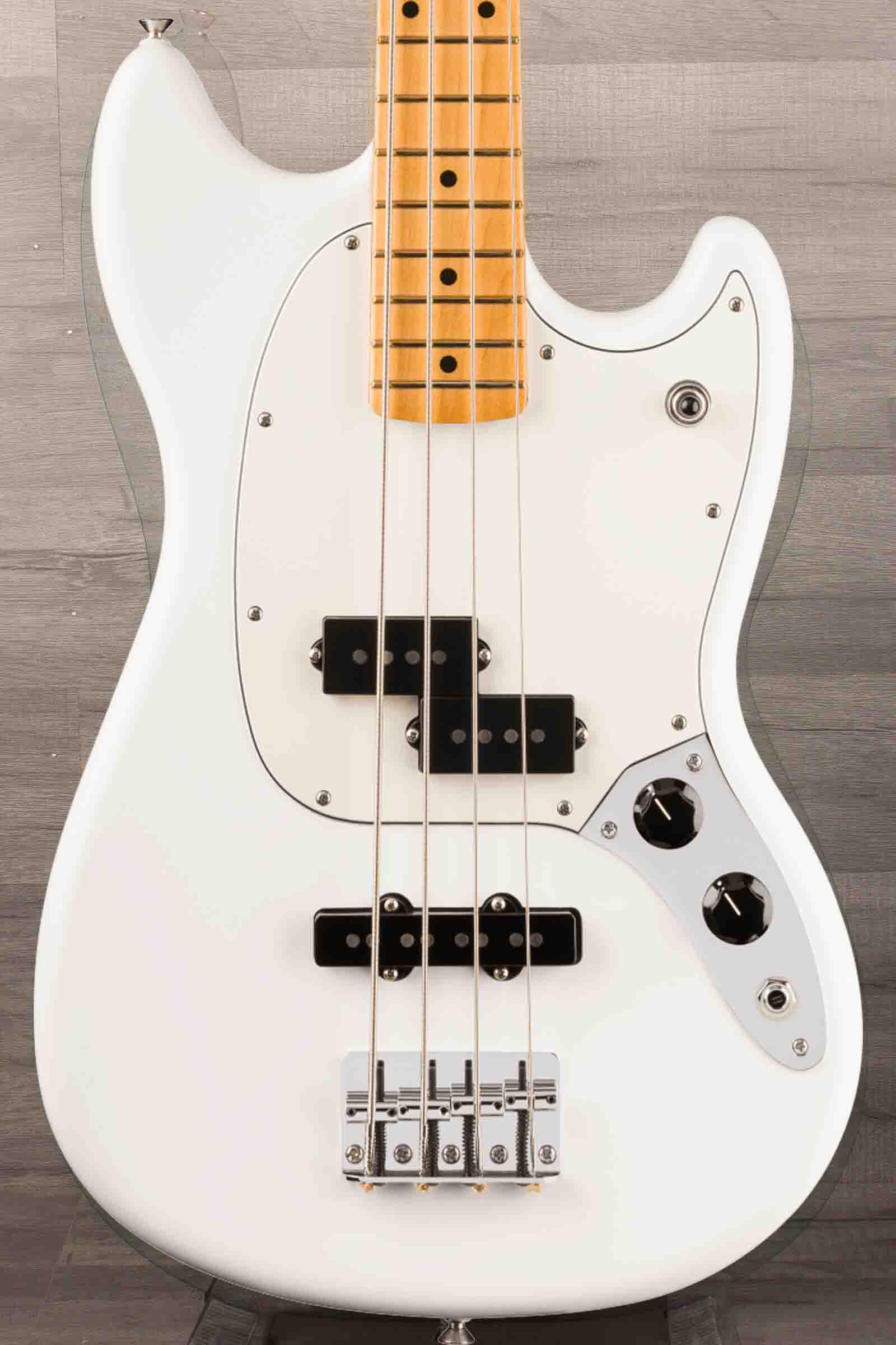 Fender Player II PJ Mustang