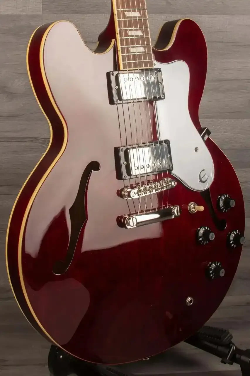 Epiphone Noel Gallagher Riviera Electric Guitar (Incl. Hard Case) - Dark Red Wine