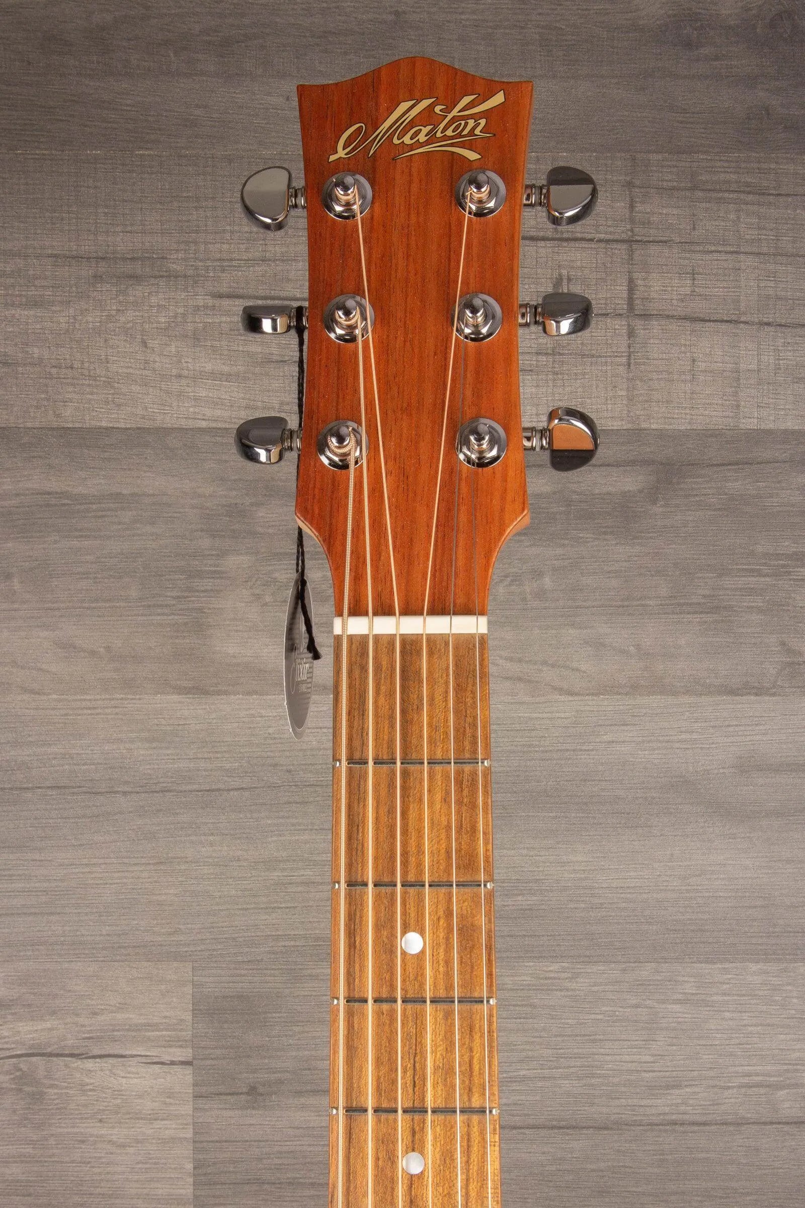 Maton Performer - Acoustic Guitar