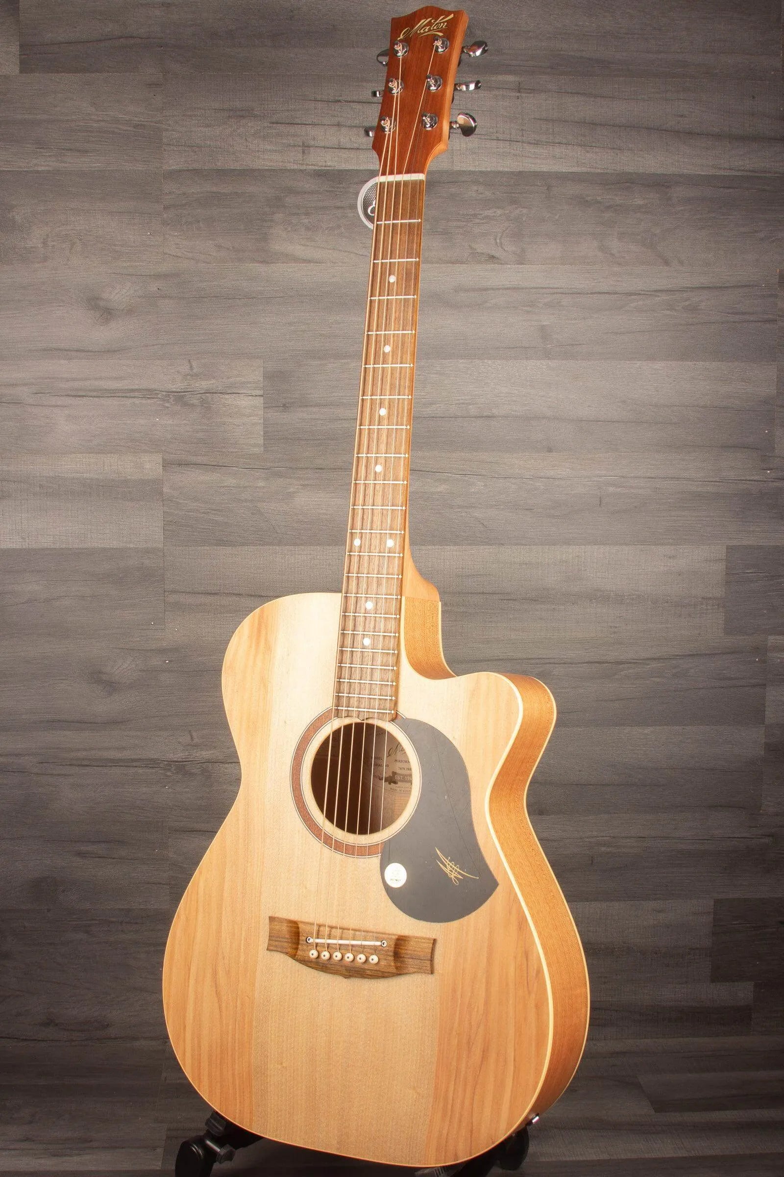 Maton Performer - Acoustic Guitar