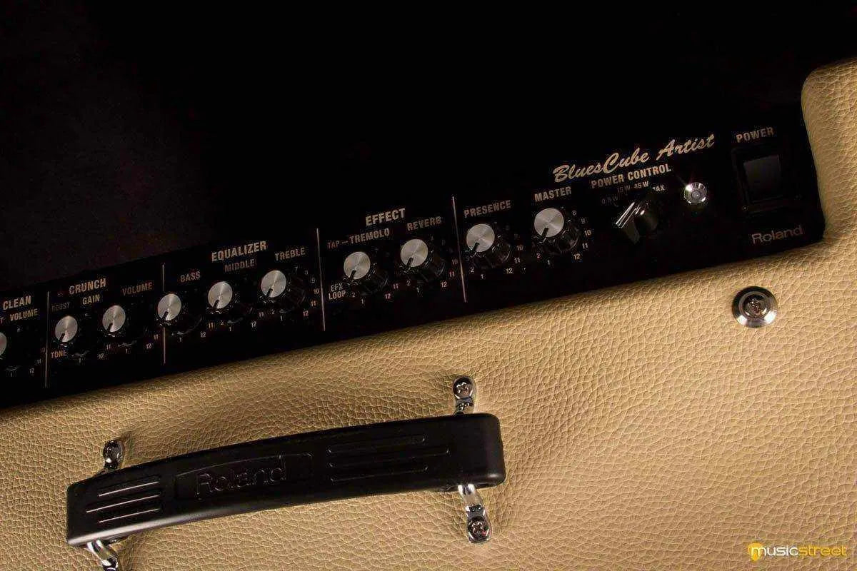 USED - Roland Bc-Art212 - Blues Cube Artist 212