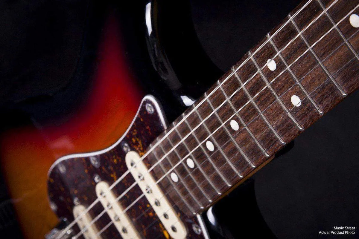 USED - Squier Stratocaster Classic Vibe '60S - 3 Tone Sunburst