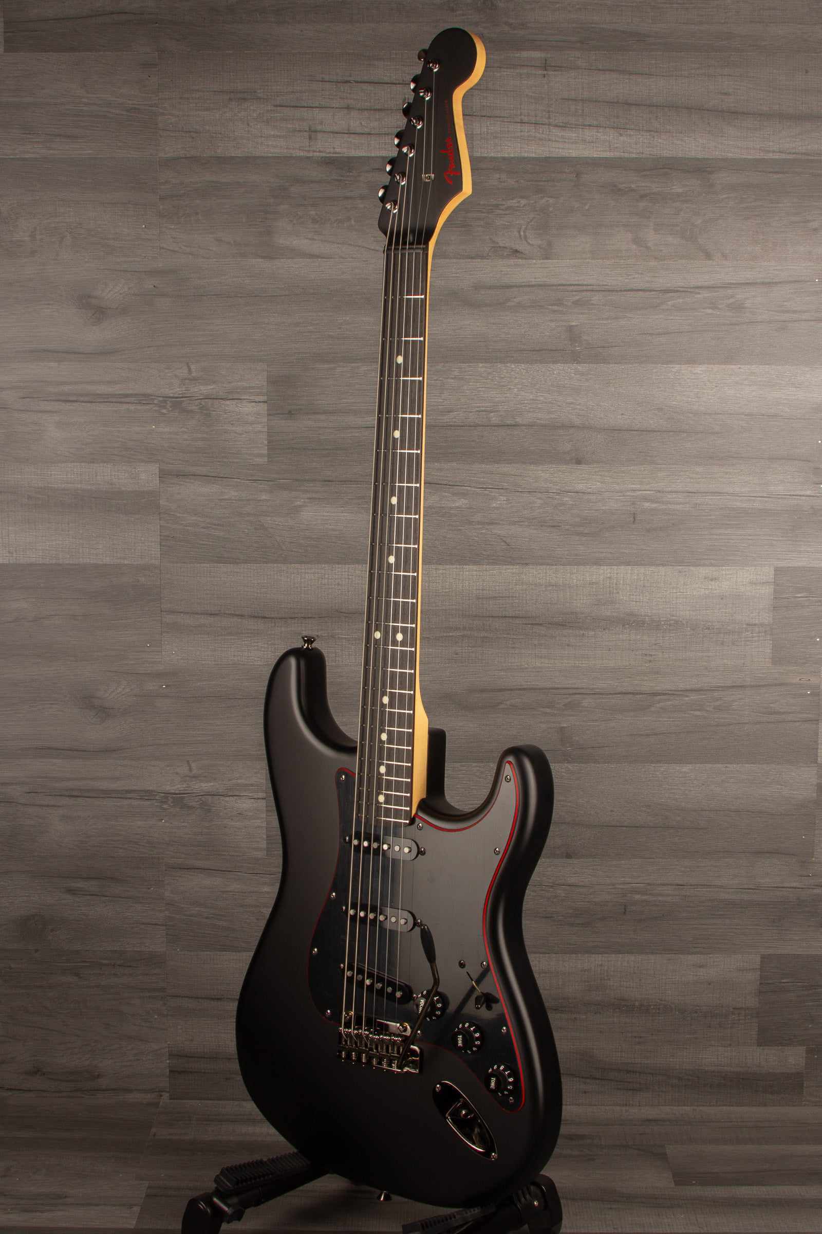 Fender Limited Hybrid II Stratocaster® Electric Guitar - Noir, Rosewood Fingerboard, Black (Made in Japan)