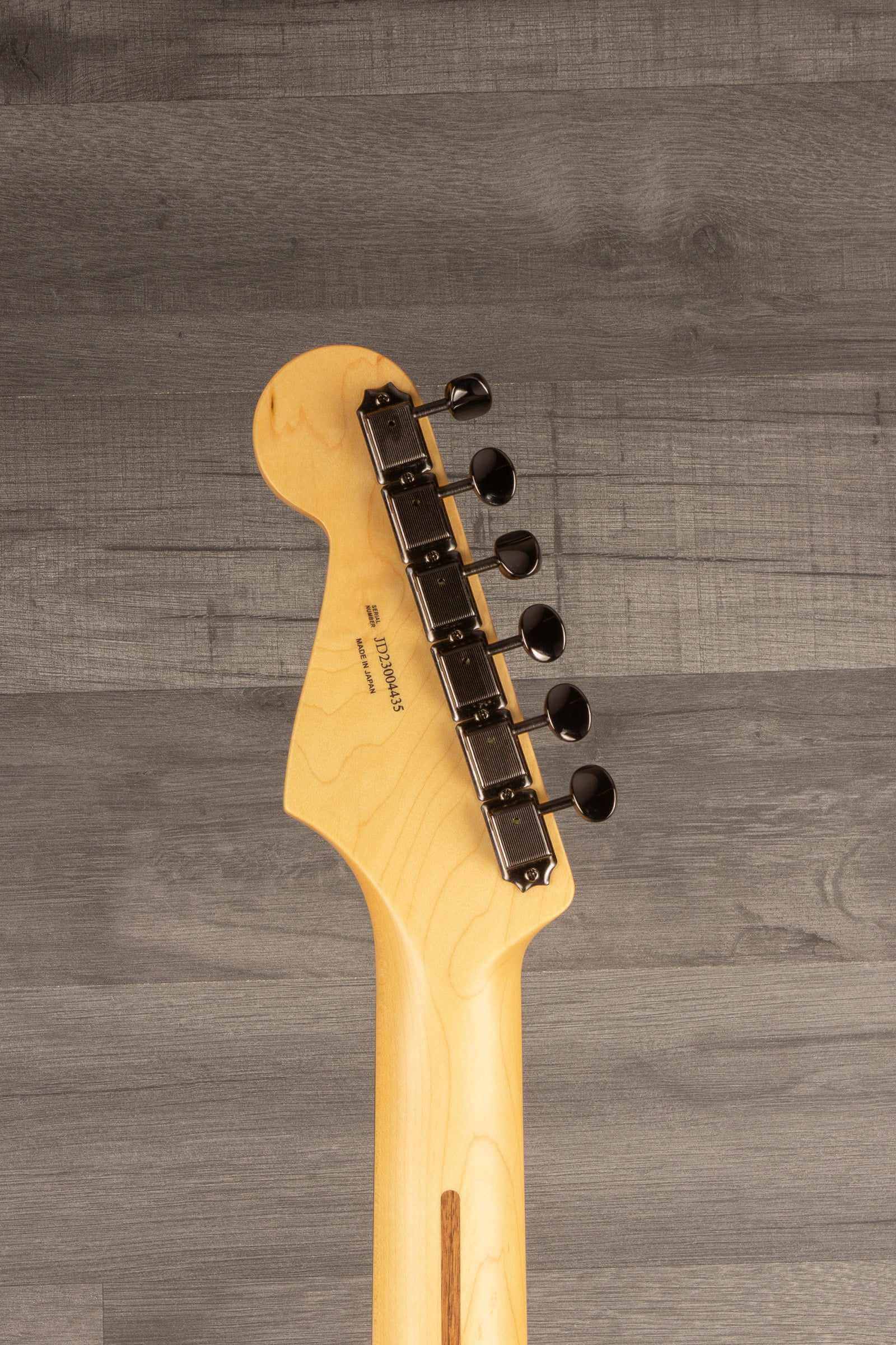 Fender Limited Hybrid II Stratocaster® Electric Guitar - Noir, Rosewood Fingerboard, Black (Made in Japan)