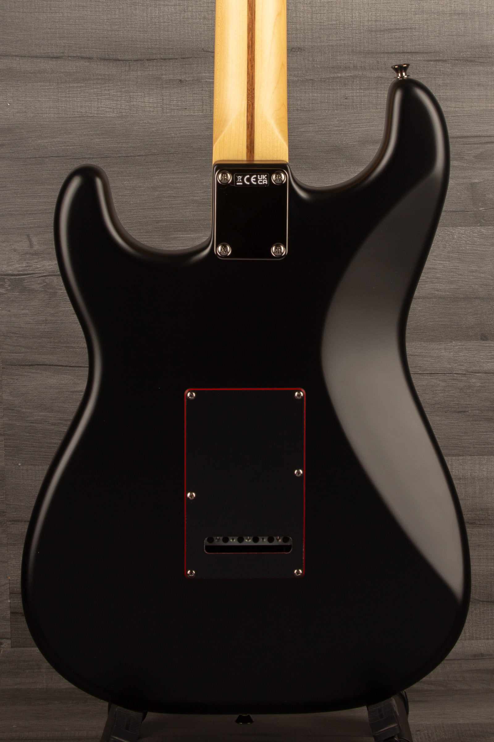 Fender Limited Hybrid II Stratocaster® Electric Guitar - Noir, Rosewood Fingerboard, Black (Made in Japan)