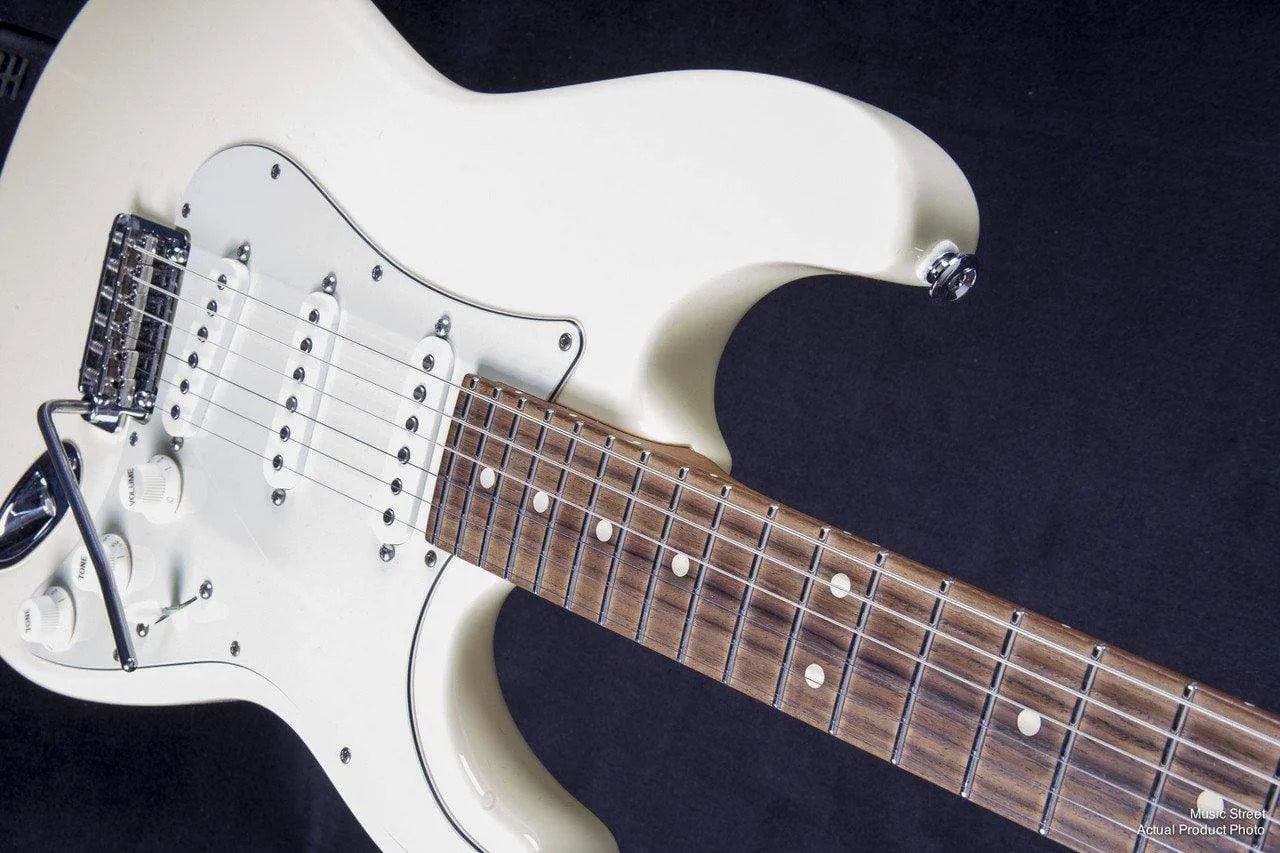 USED - Suhr Classic (Vintage White)