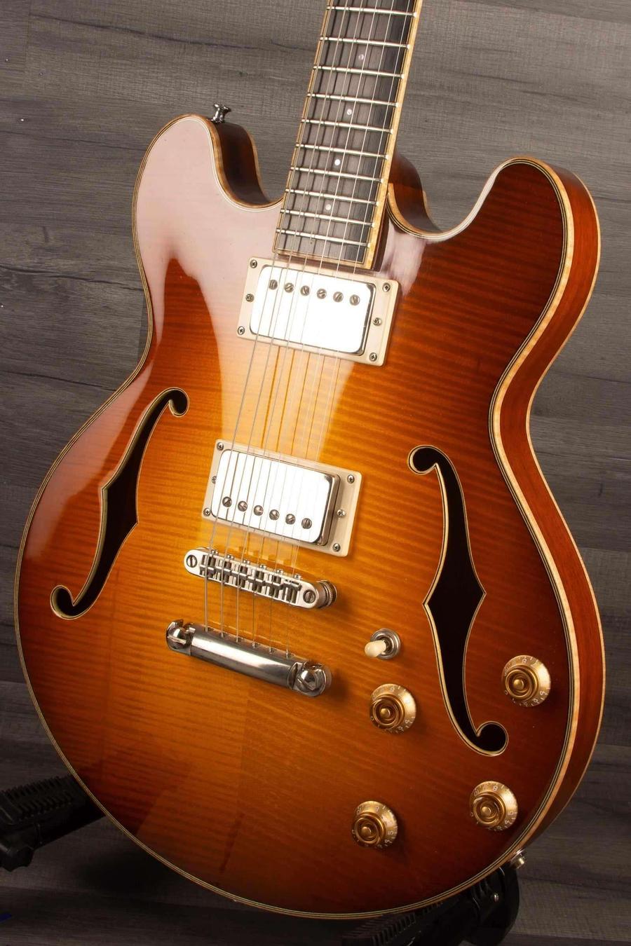USED - Eastman T184MX - GoldBurst guitar featuring beautiful sunburst finish and stylish f-holes.