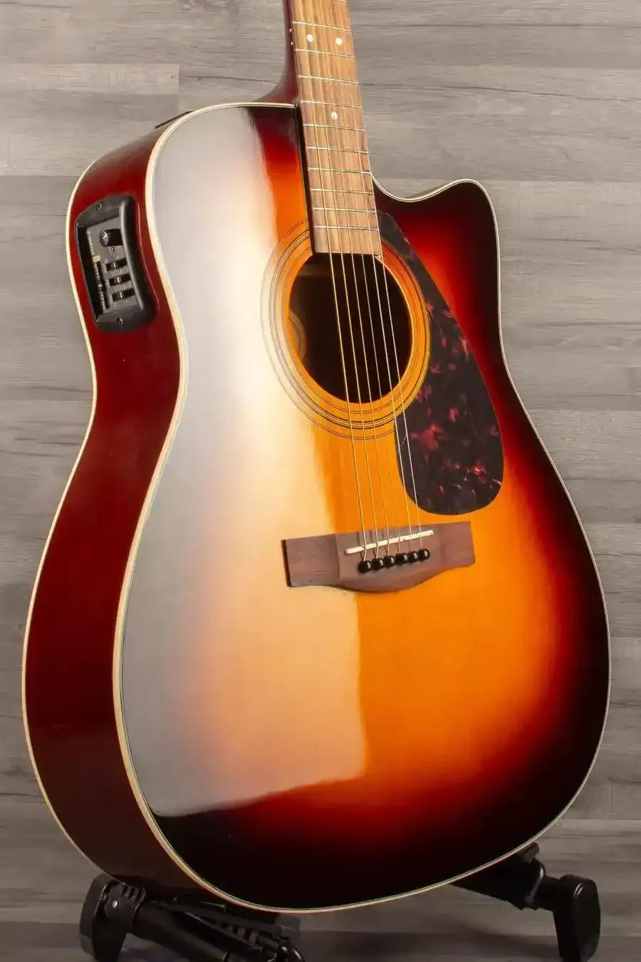 USED - Yamaha FX370C Sunburst - MusicStreet