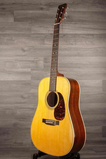 USED - Martin D-28 Acoustic guitar (2022)