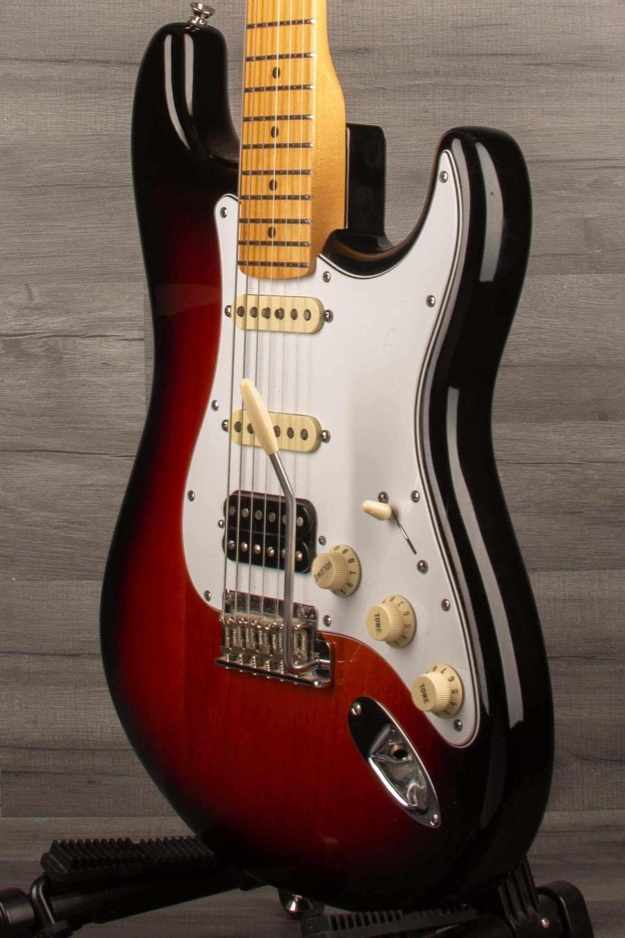 USED - Fender American Standard HSS Stratocaster Rosewood fingerboard (2015) - MusicStreet