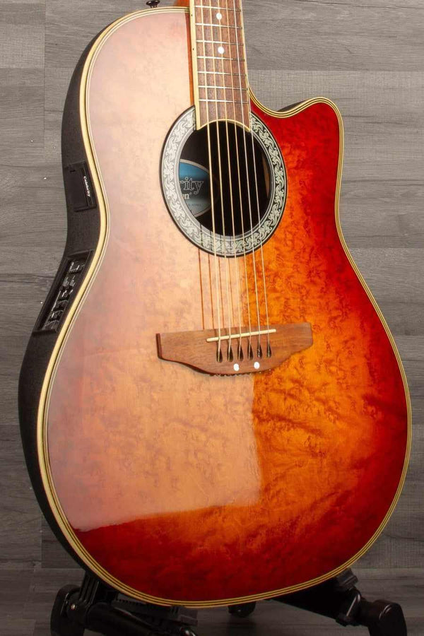 Ovation エレアコギター Celebrity CS157