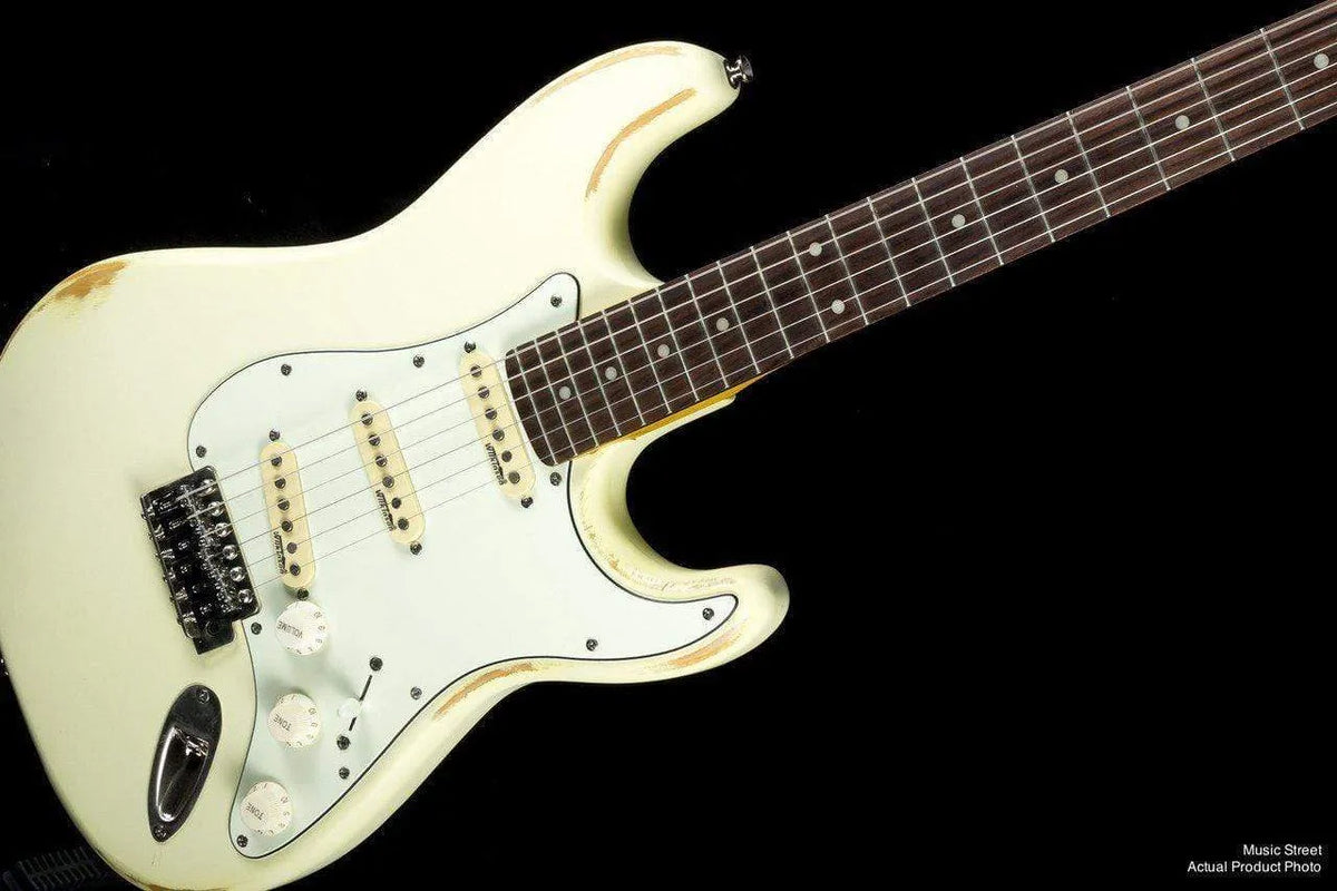 USED - Vintage - Icon Series Stratocaster V6 - Distressed White