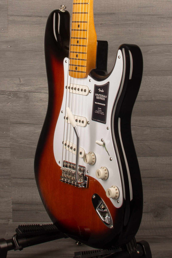 Fender Vintera® II '50s Stratocaster®, Maple Fingerboard, 2-Color Sunburst