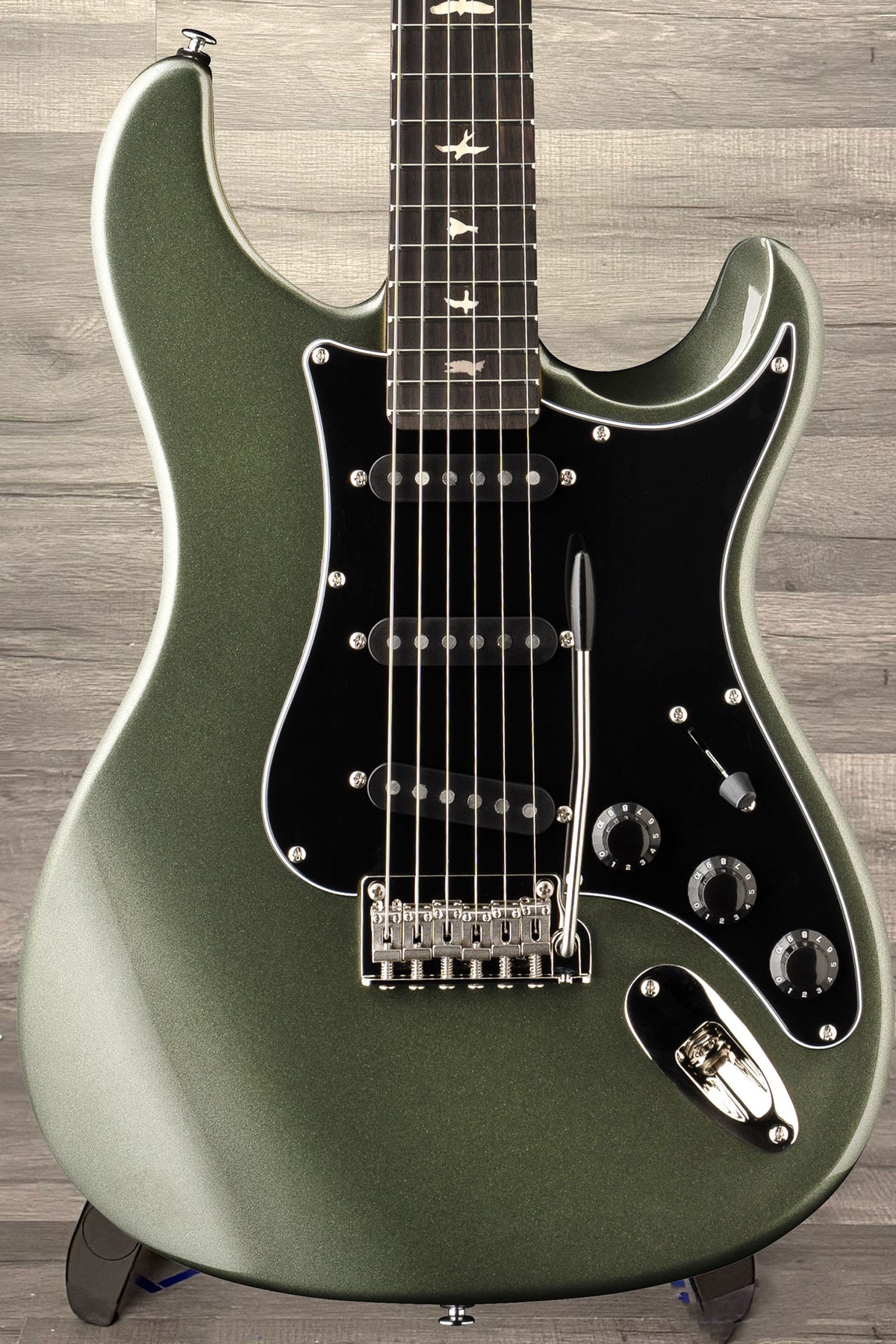 PRS SE Silver Sky Defender ltd edition - Woolstone Green