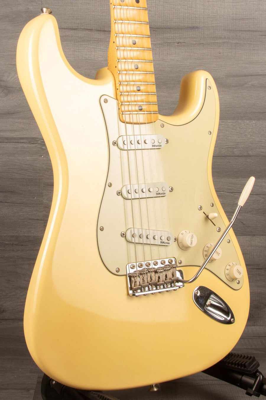 USED Fender Yngwie Malmsteen USA Stratocaster Electric Guitar - Vintage White