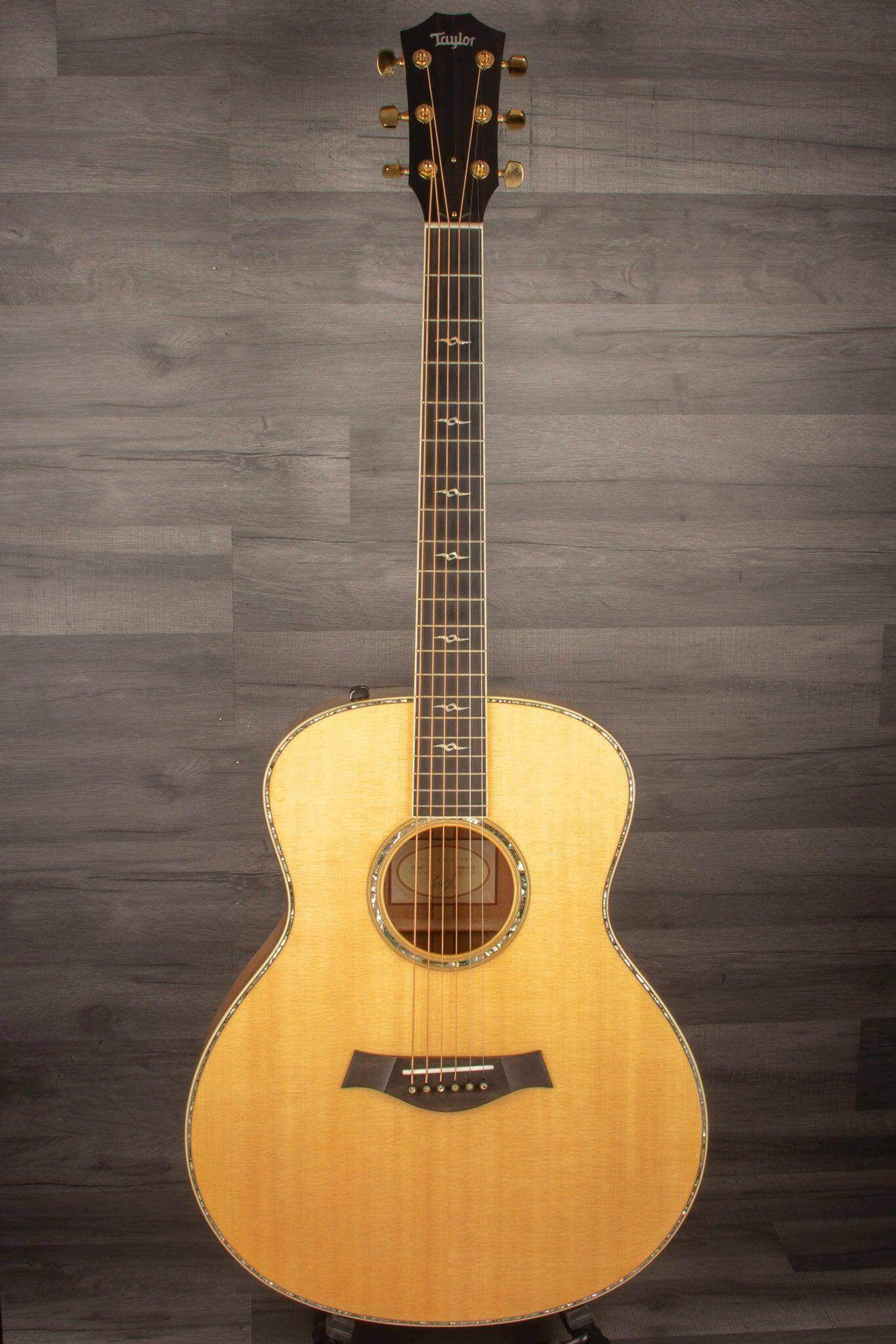 USED - 2012 Taylor GSK-E inc Hard Case