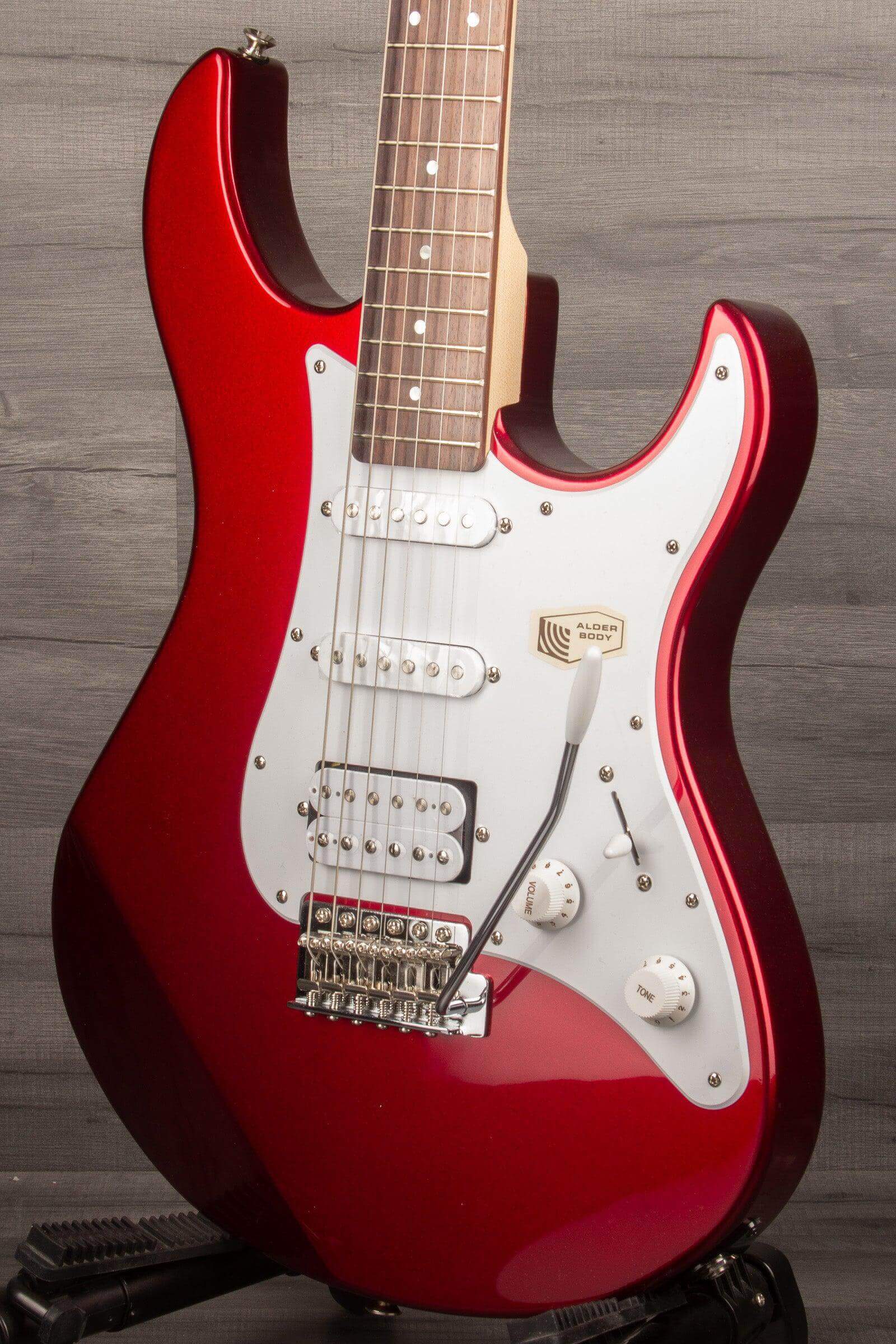 Yamaha Pacifica 112J - Red Metallic
