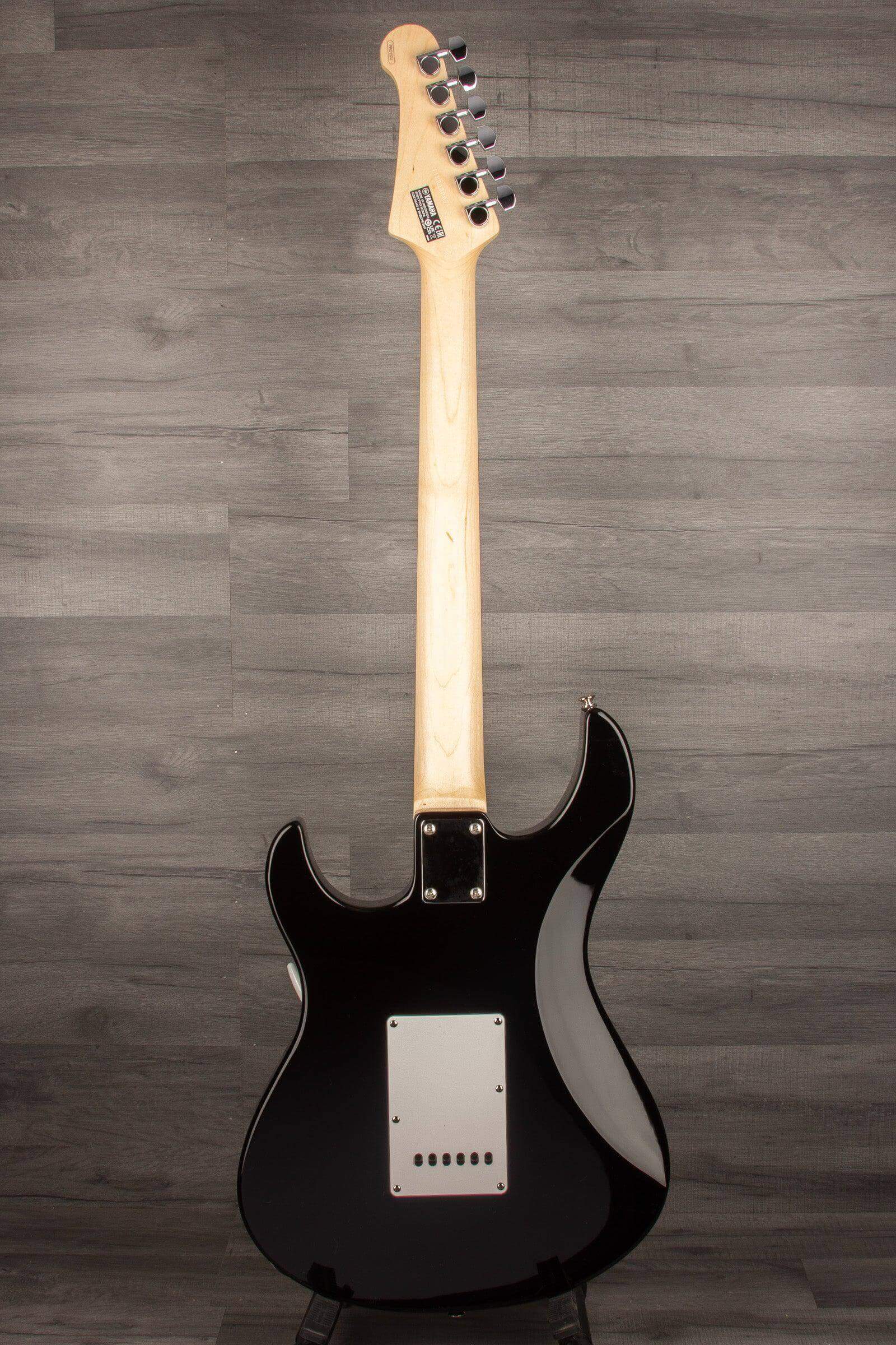 Yamaha Pacifica 112J - Black