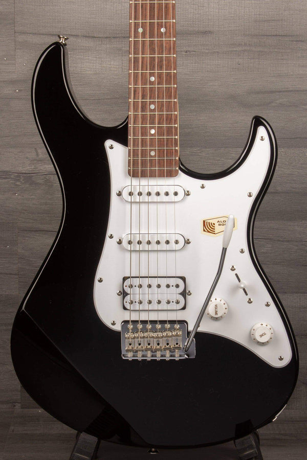 Yamaha Pacifica 112J - Black