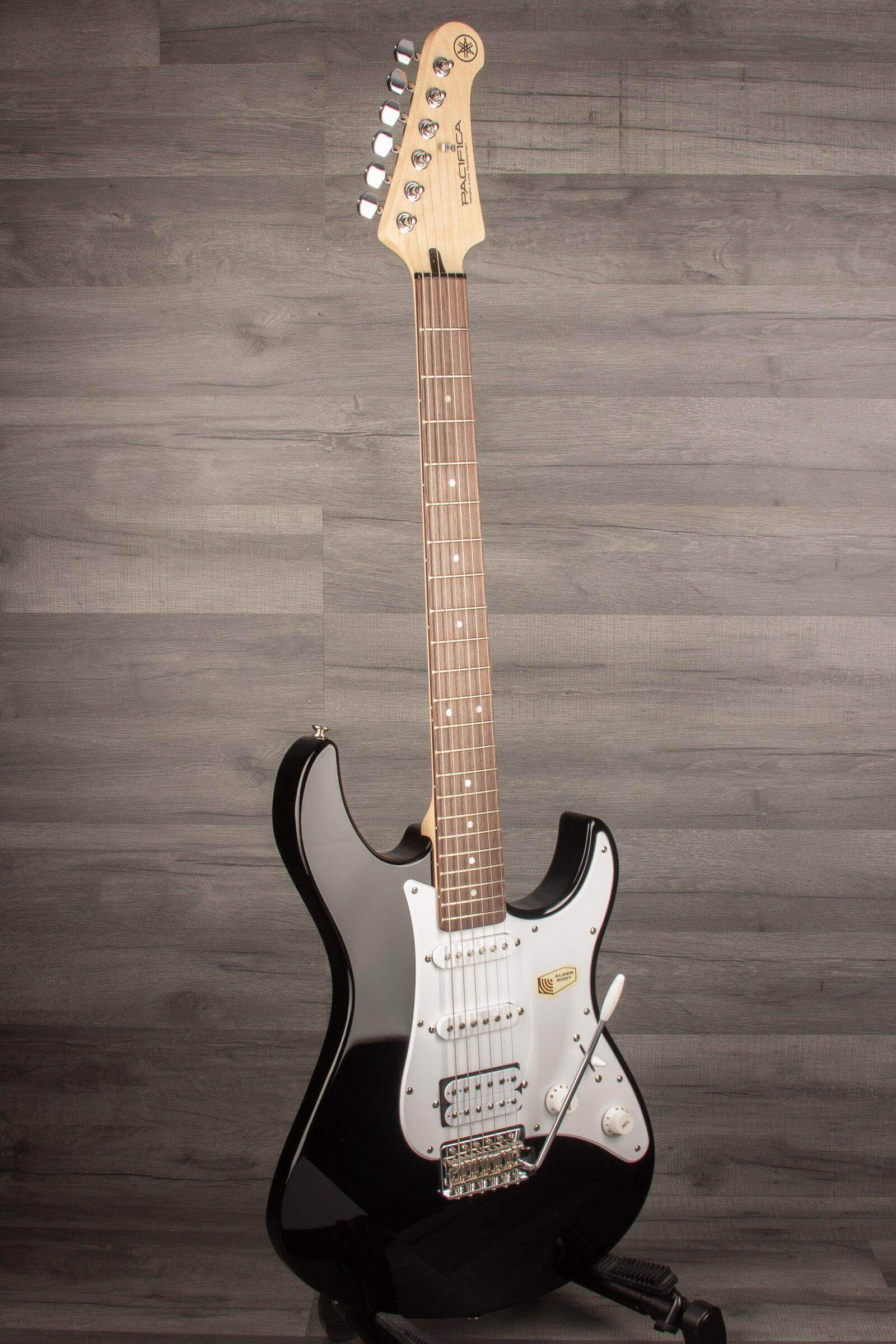 Yamaha Pacifica 112J - Black