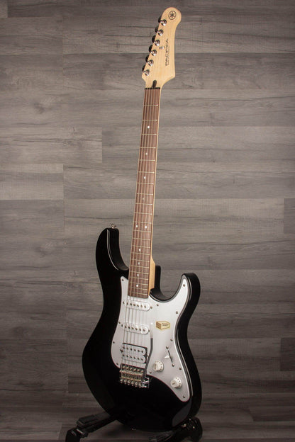 Yamaha Pacifica 112J - Black