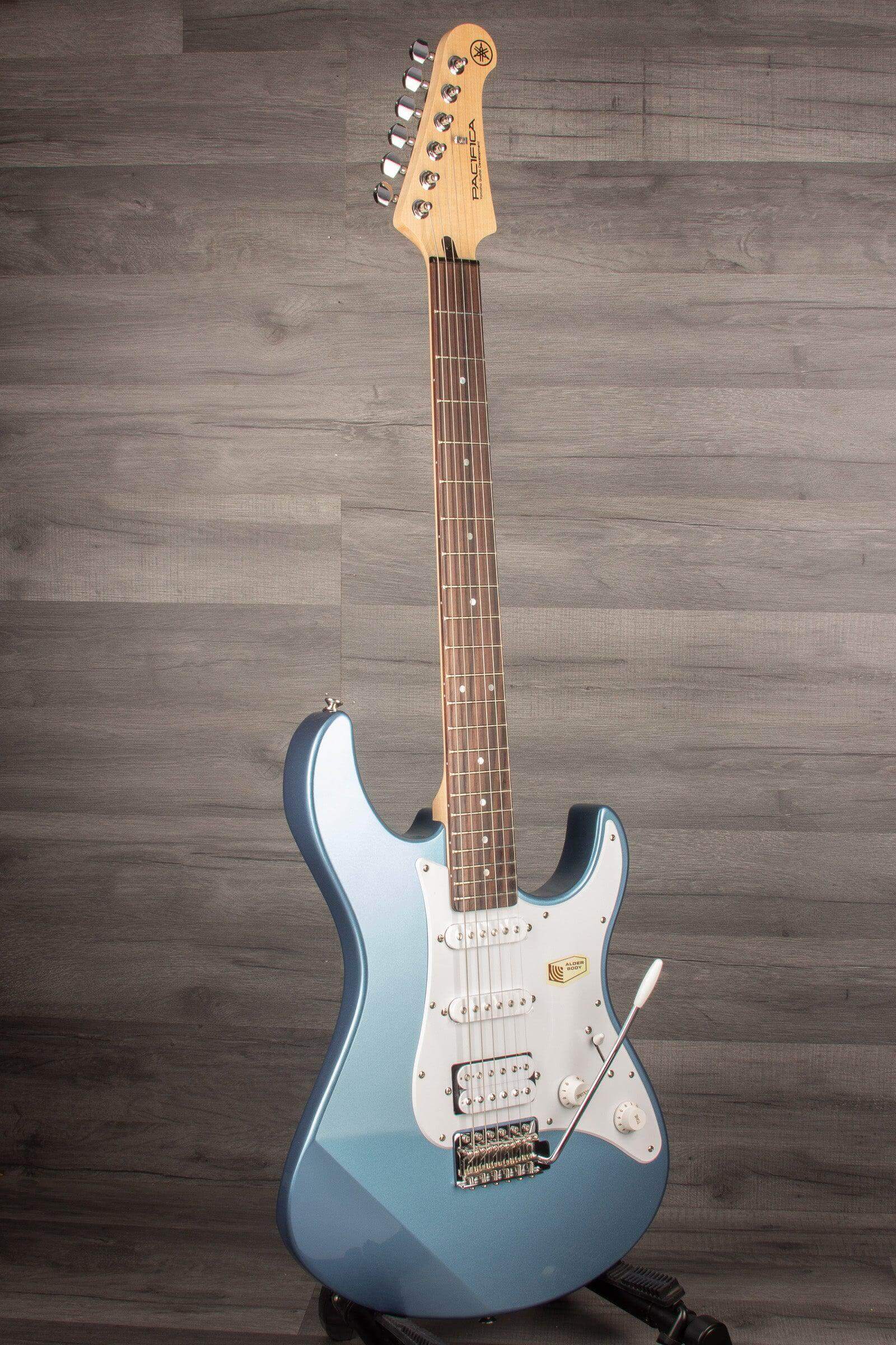 Yamaha Pacifica 112J - Lake Placid Blue