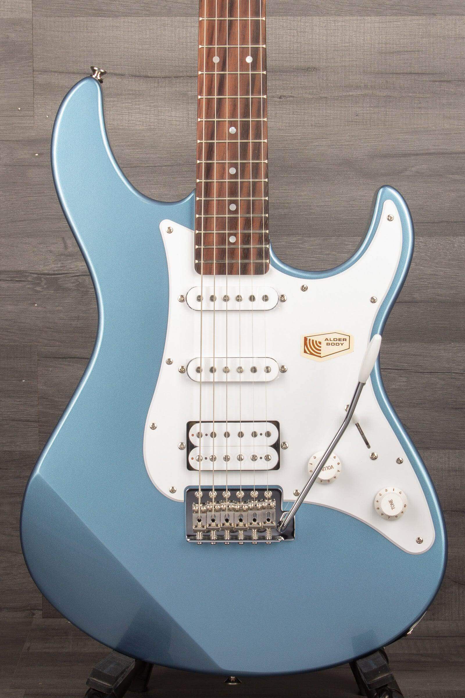 Yamaha Pacifica 112J - Lake Placid Blue