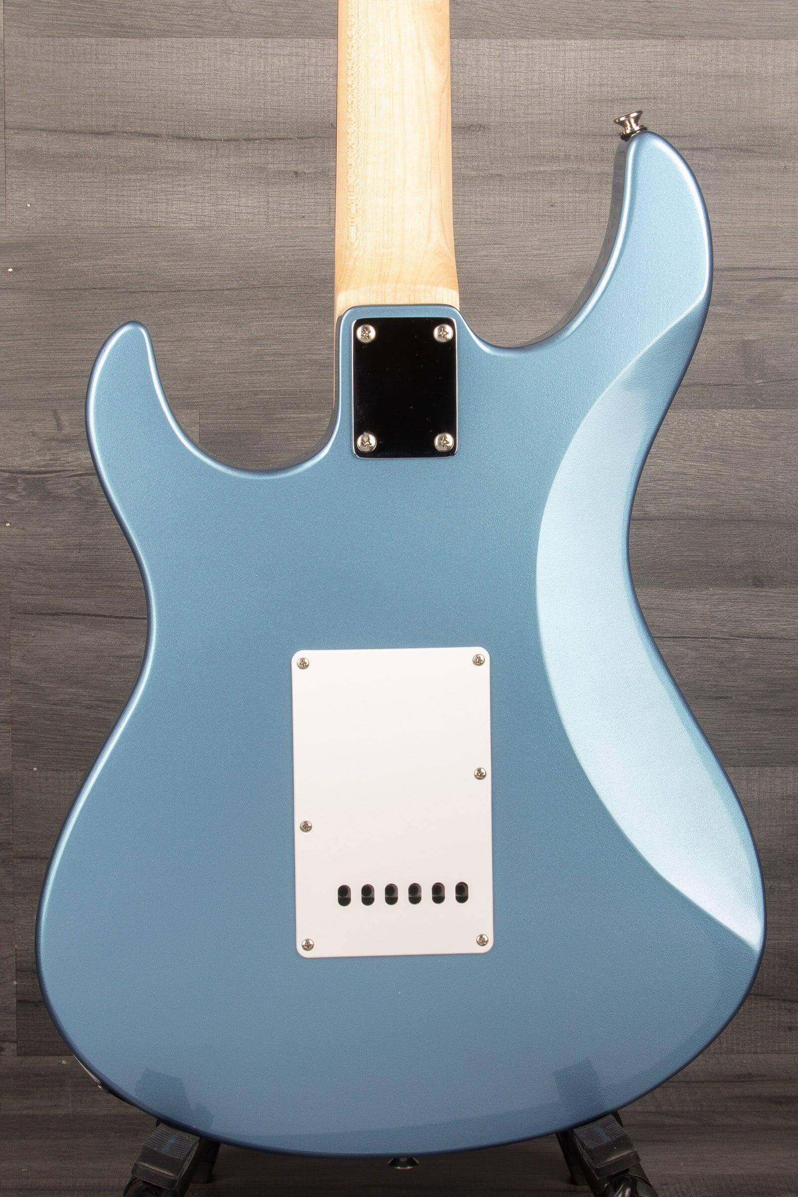 Yamaha Pacifica 112J - Lake Placid Blue