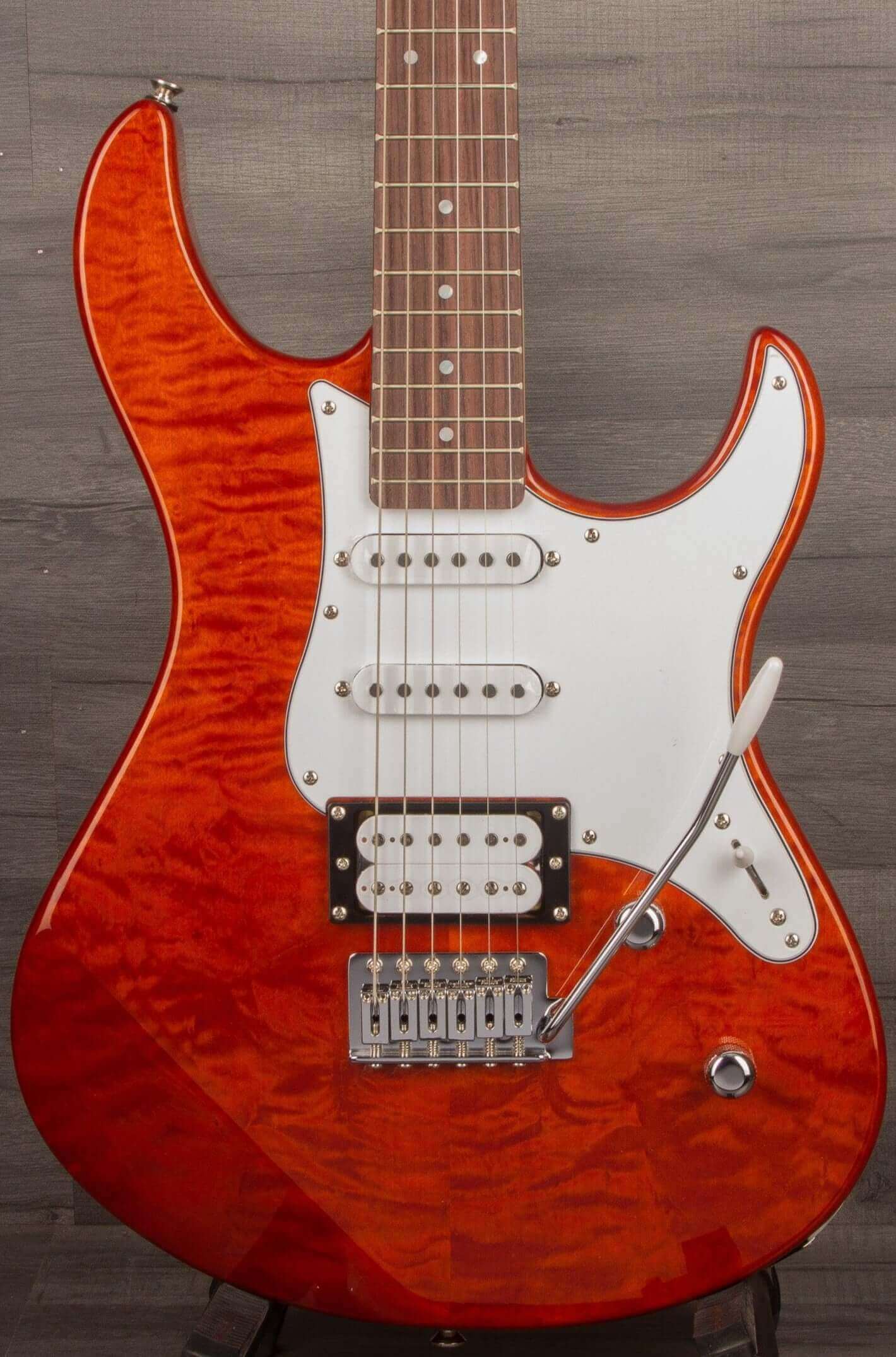 Yamaha Pacifica 212V QM CBR