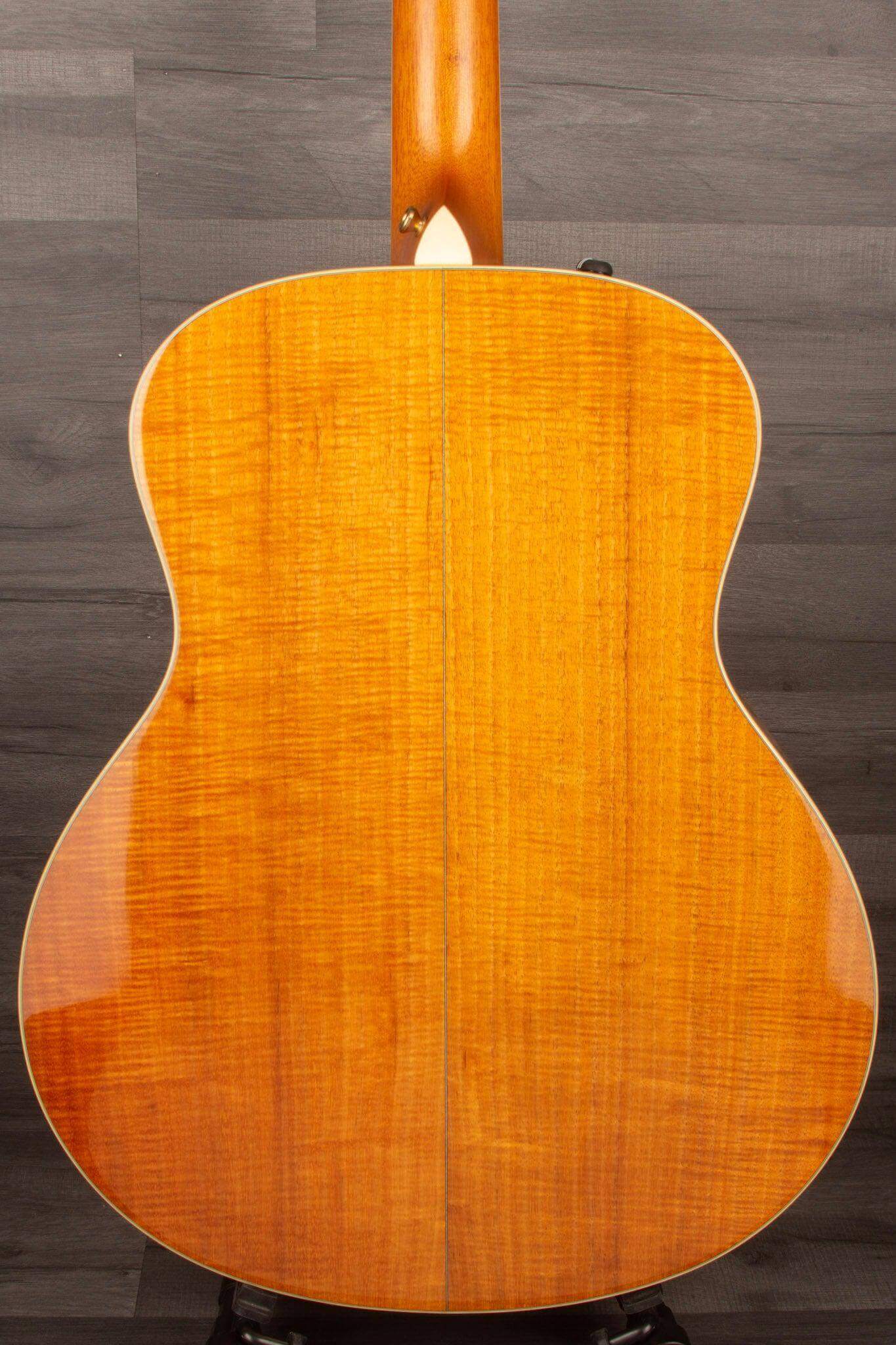 USED - 2012 Taylor GSK-E inc Hard Case
