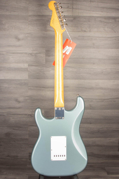 Fender Vintera '60s Stratocaster Ice Blue Metallic