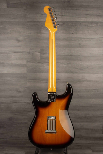 Eric Johnson Stratocaster®, Maple Fingerboard, 2-Color Sunburst