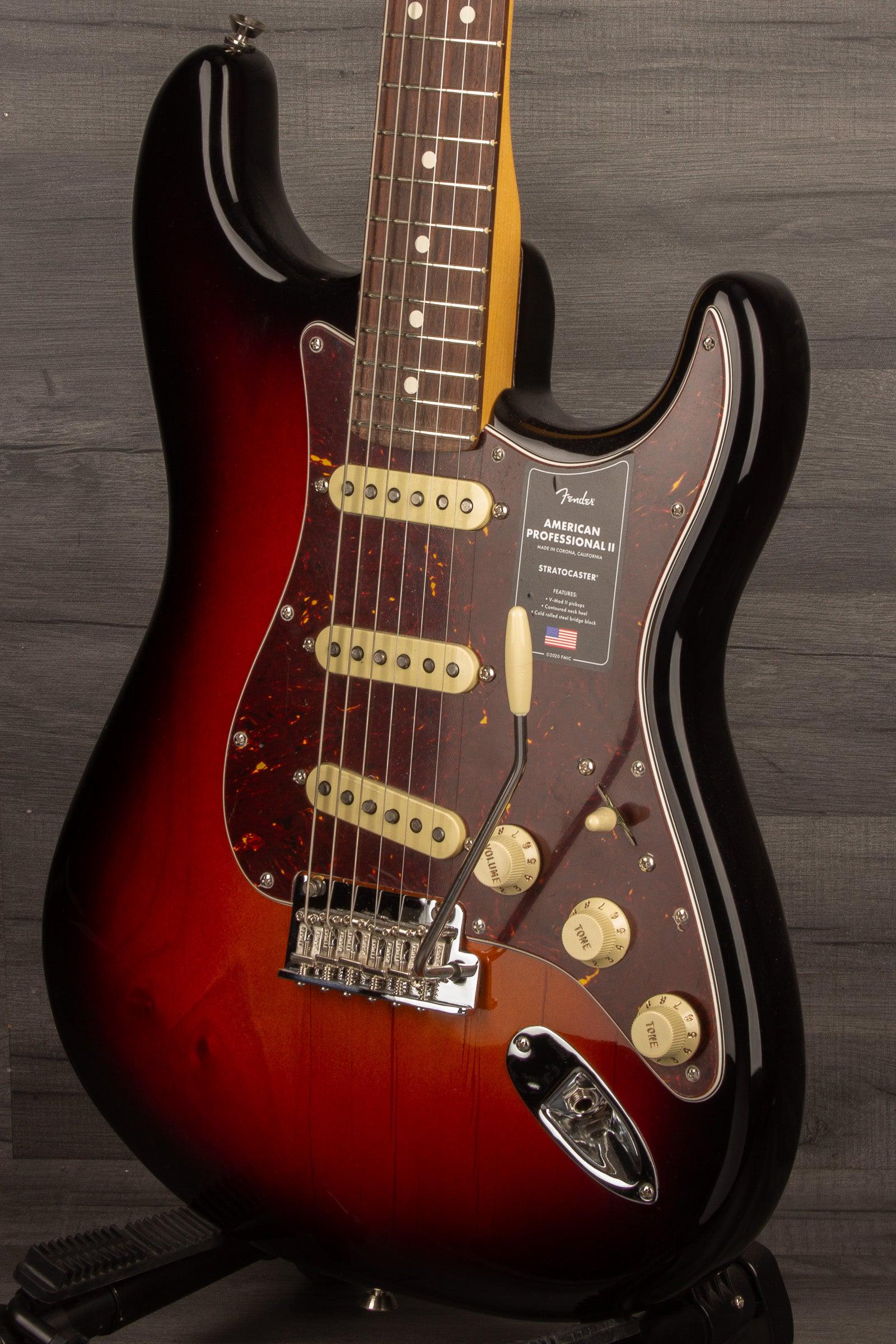 Fender American Professional II Stratocaster - Sunburst - Rosewood - MusicStreet