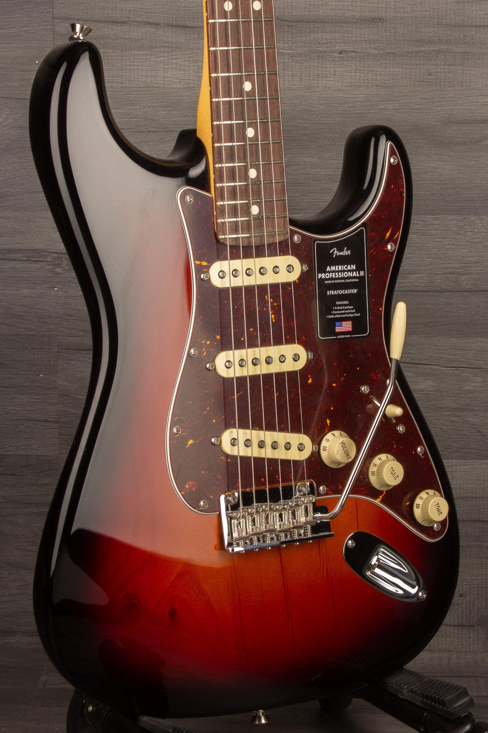 Fender American Professional II Stratocaster - Sunburst - Rosewood - MusicStreet