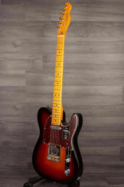 Fender American Professional II Telecaster - 3 tone sunburst