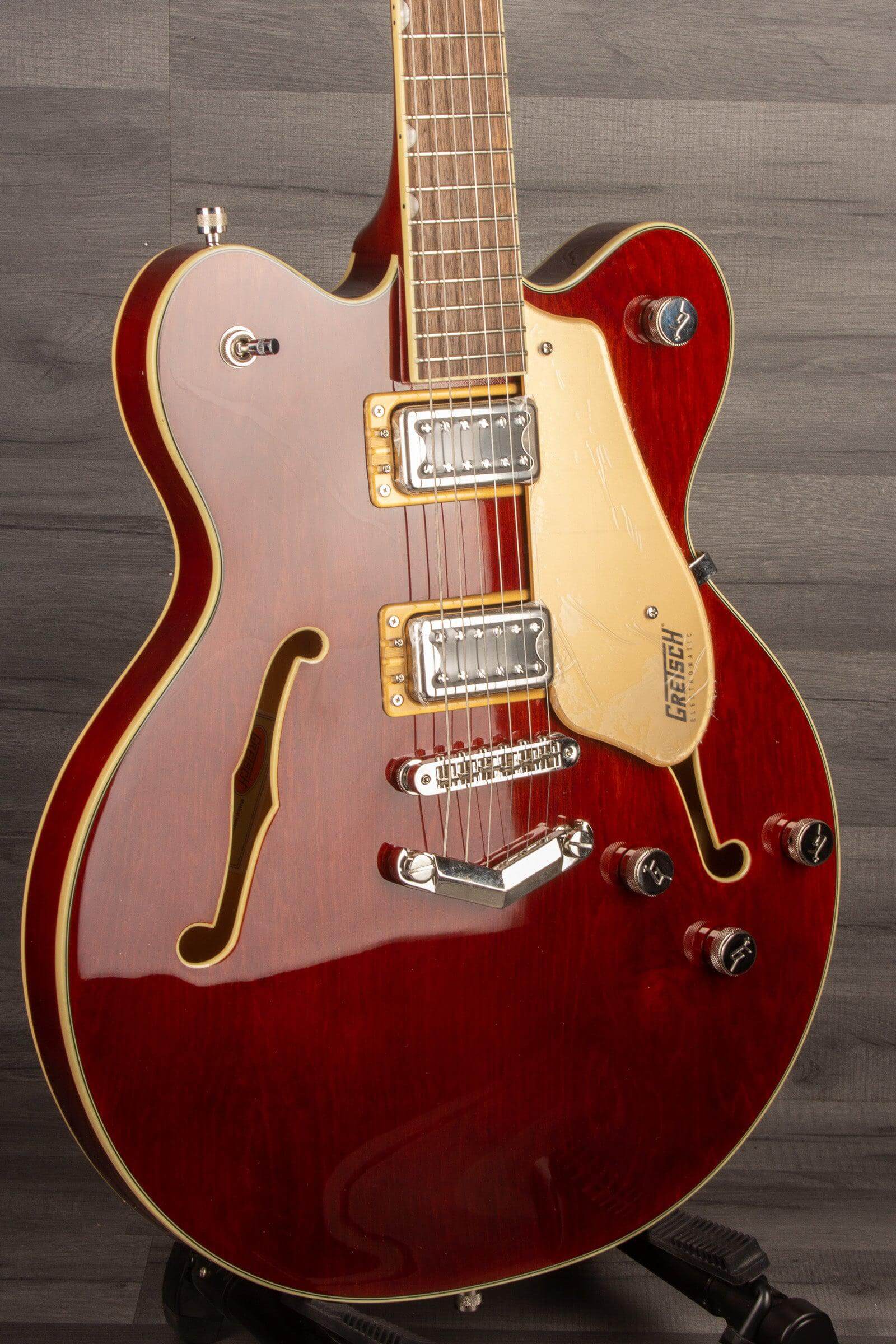 Gretsch G5622 Electromatic® Center Block Electric Guitar - Double Cutaway, Walnut