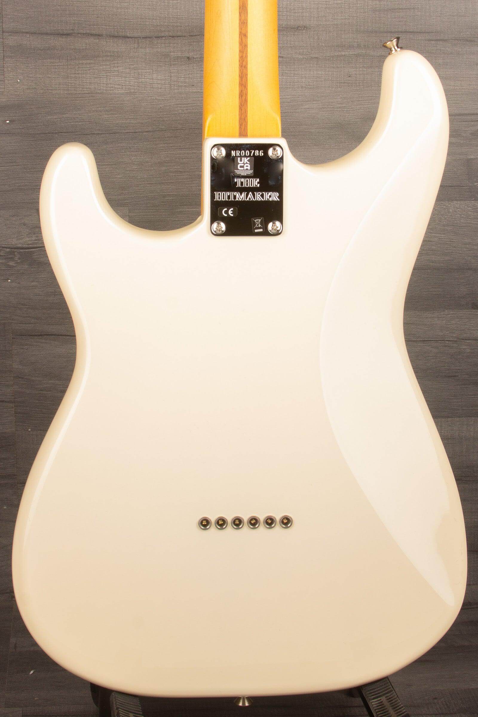 Fender Nile Rodgers Hitmaker Stratocaster® Electric Guitar, Maple Fingerboard - Olympic White
