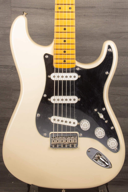 Fender Nile Rodgers Hitmaker Stratocaster® Electric Guitar, Maple Fingerboard - Olympic White