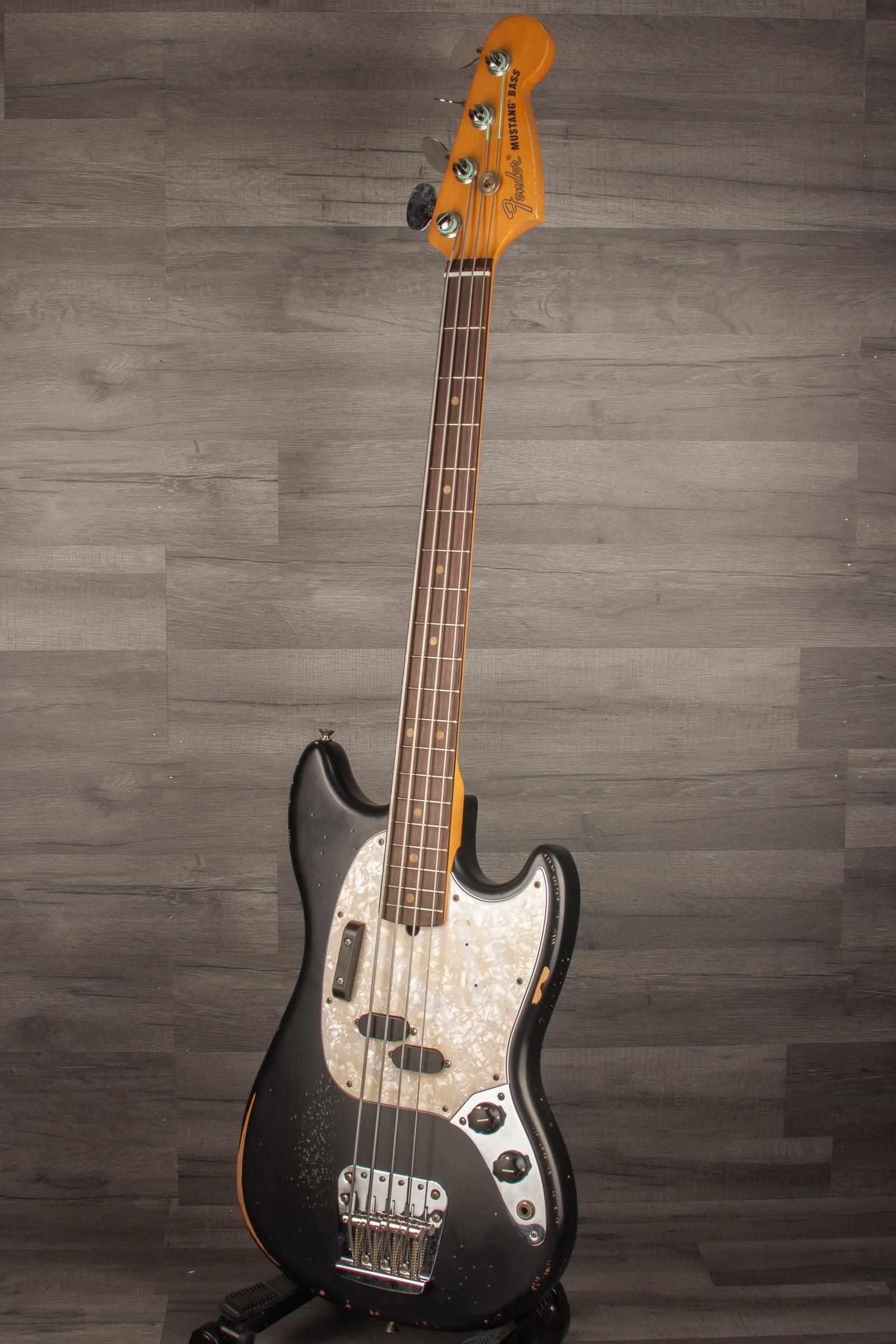 Fender JMJ Signature Roadworn Mustang Bass Guitar - Black